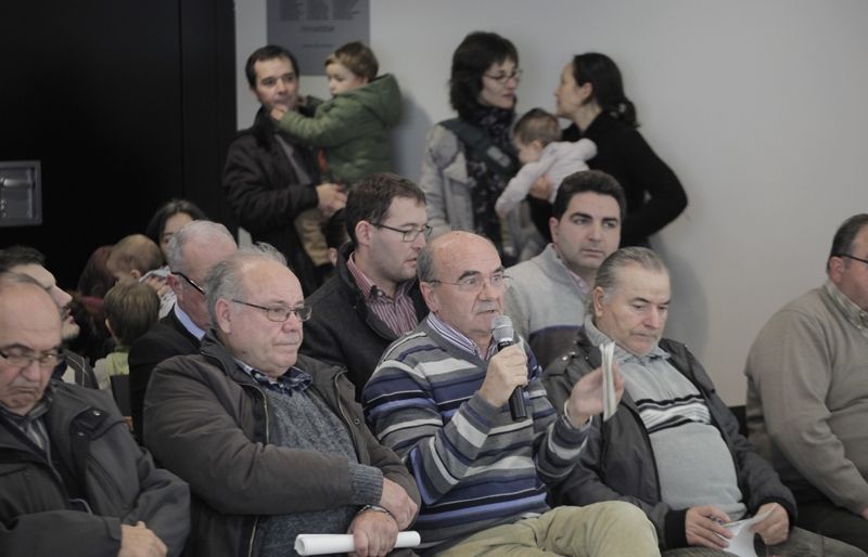 El Sr. Miguel Leo ha defensat el parc infantil. FOTO: Artur Ribera