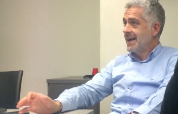 Jordi Muñoz, en una reunió de Som Gent Normal d'aquest dijous, 8 de gener. FOTO: Som Gent Normal