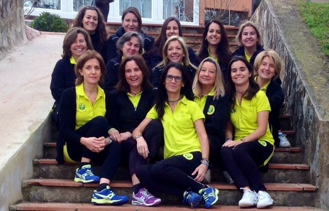 Equip femení E de pàdel del Club Esportiu Valldoreix. FOTO: CE Valldoreix