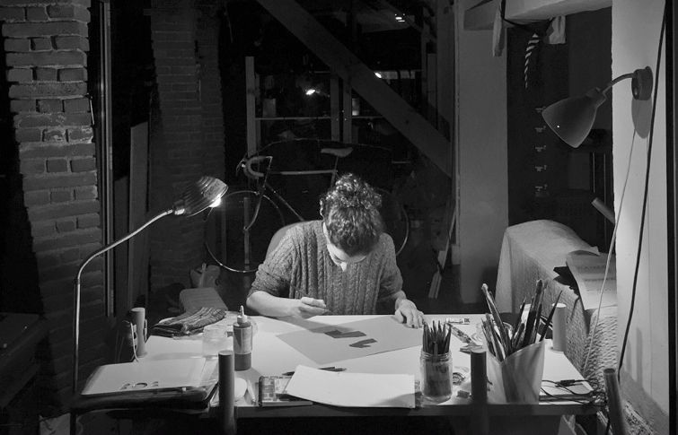  Alba Vilardebò és dissenyadora gràfica, i dedica bona part del dia a la creació. FOTO: Cedida/Alba Vilardebò