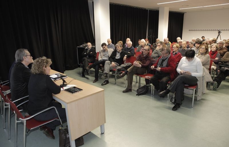 A la primera fila de l'acte hi eren els santcugatencs Ferran Villaseñor, Àlvar Roda, Joan Gaya i Francesc Osan. FOTO: Artur Ribera