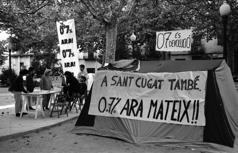 Imatge dels acampats a la plaça de Barcelona. FOTO: Mané Espinosa