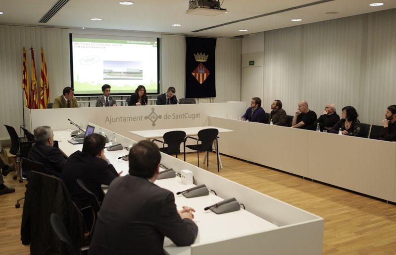 L'alcaldessa ha anunciat la construcció d'un nou pavelló 1 al Consell Ciutat de Sant Cugat. FOTO: Artur Ribera