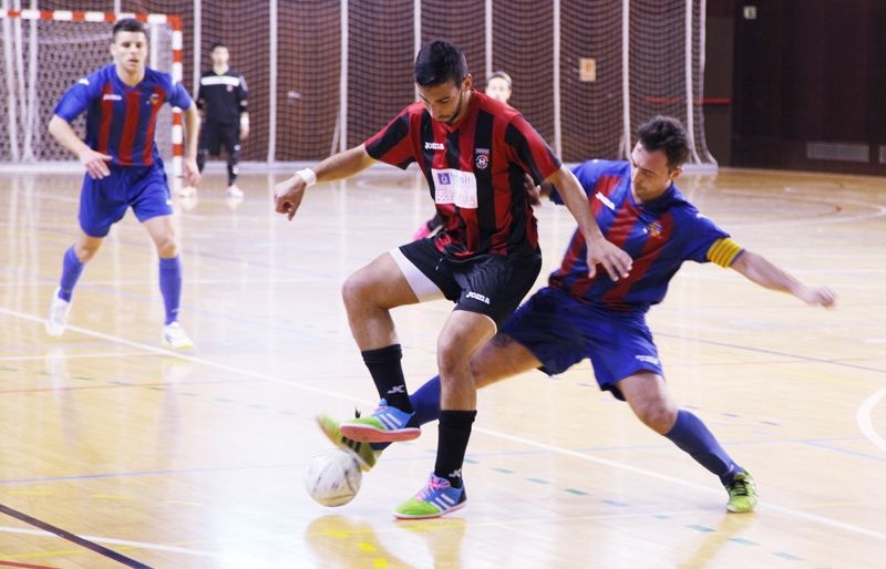 El FS Sant Cugat empata a casa contra el FS Gavà. FOTO: Lali Puig