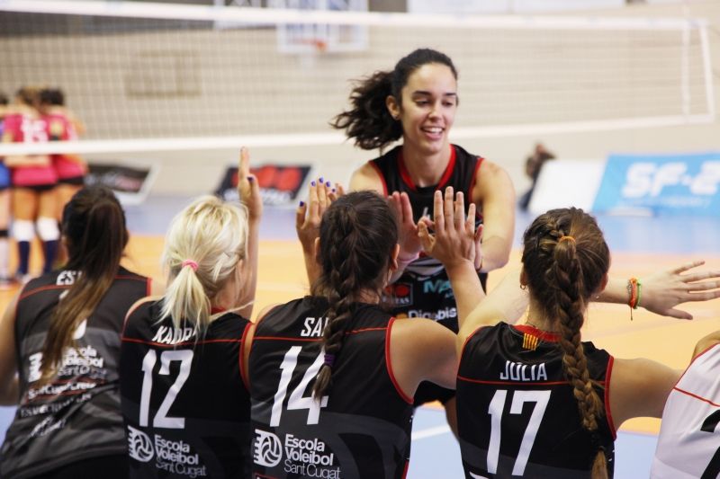 El CV Sant Cugat, a un pas de celebrar la classificació per jugar el play-off d'ascens. FOTO: Lali Puig