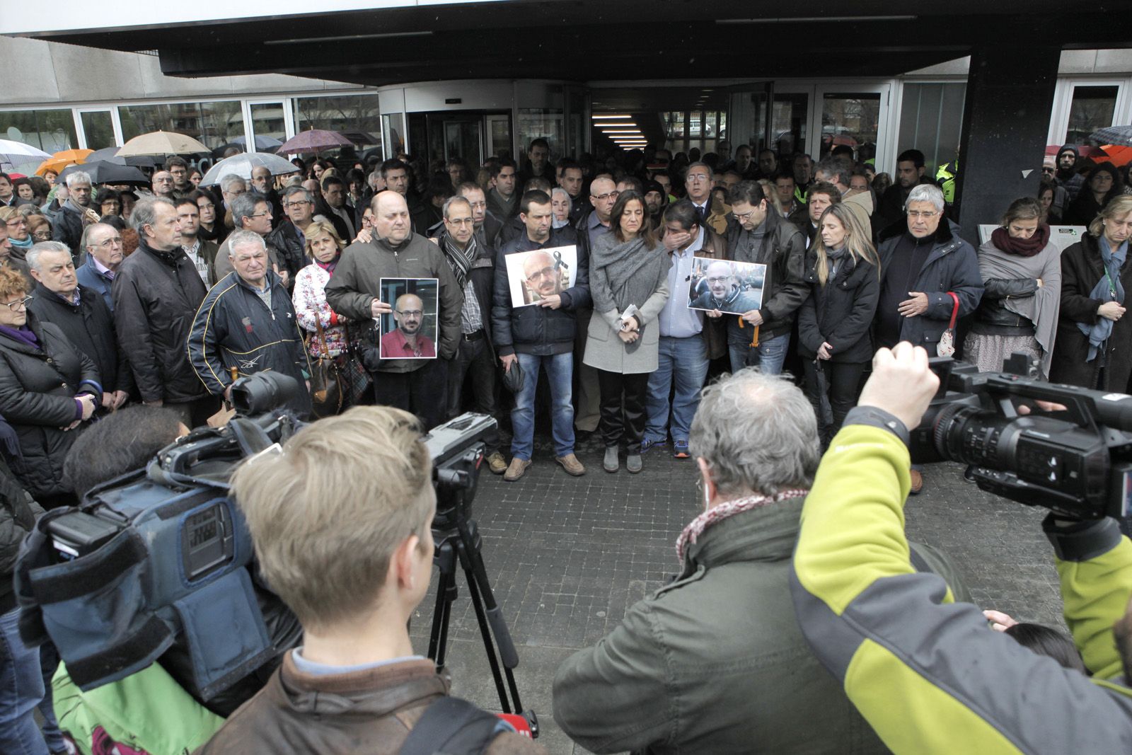 Sant Cugat recorda les víctimes de l'accident aeri. FOTO: Artur Ribera