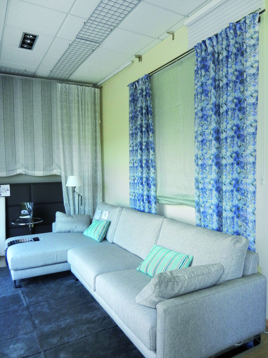 A Nou Trecha són especialistes en tapisseries i cortines. FOTO: cedida