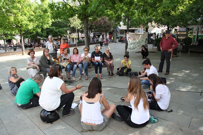 Assemblea de Vaga de Totes a la Plaça Octavià. FOTOS: Lali Puig