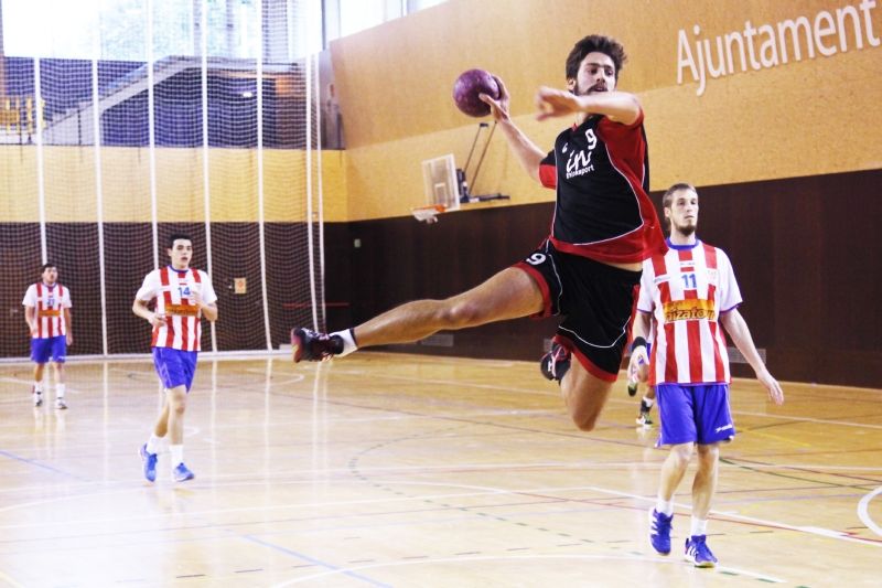 El Club Handbol Sant Cugat és una de les entitats esportives de la ciutat que aposta pels equips de base. FOTO: Lali Puig