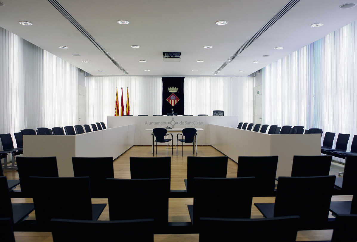 El Ple compta amb 25 places que s'hauran de repartir els 10 partits que es presenten. FOTO: Artur Ribera