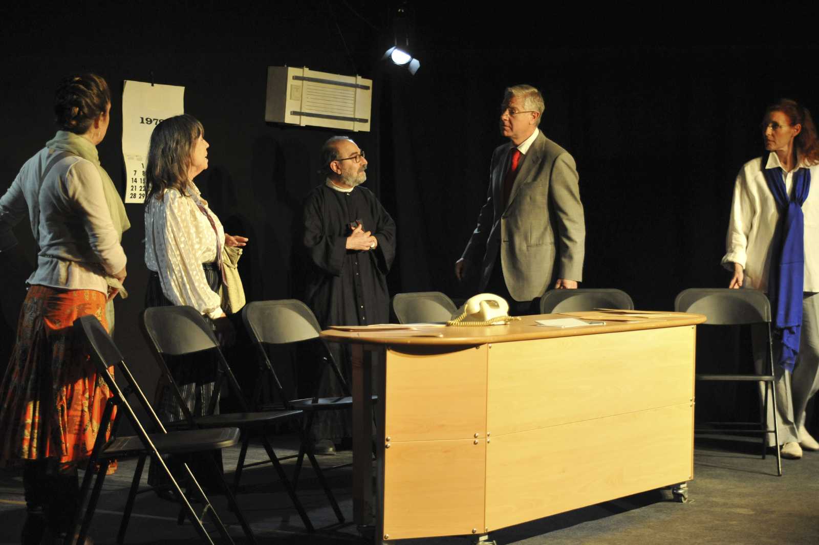 Moment de l'obra, amb el Grup de Teatre Espiral. FOTO: Amanda Bernal