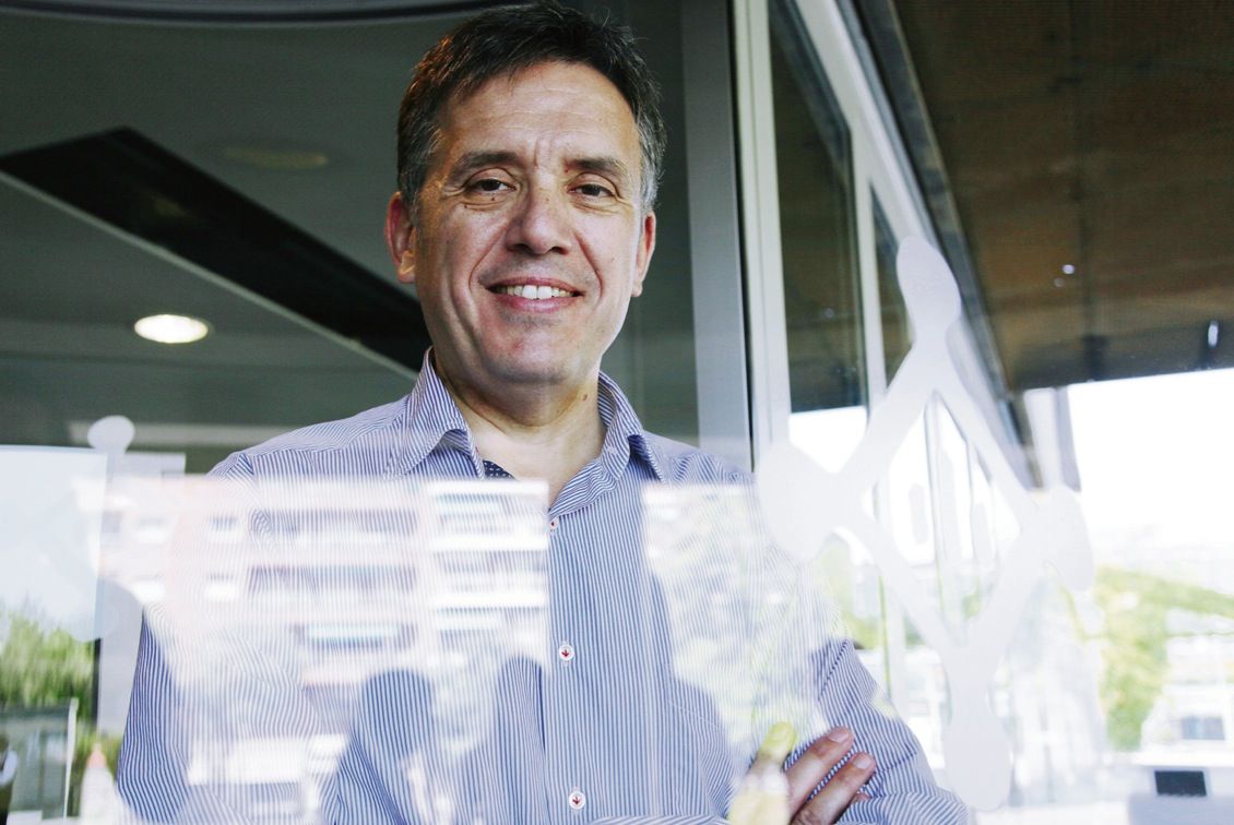 Lluís Recoder a la porta del nou ajuntament a la rambla del Celler. FOTO: Lali Puig