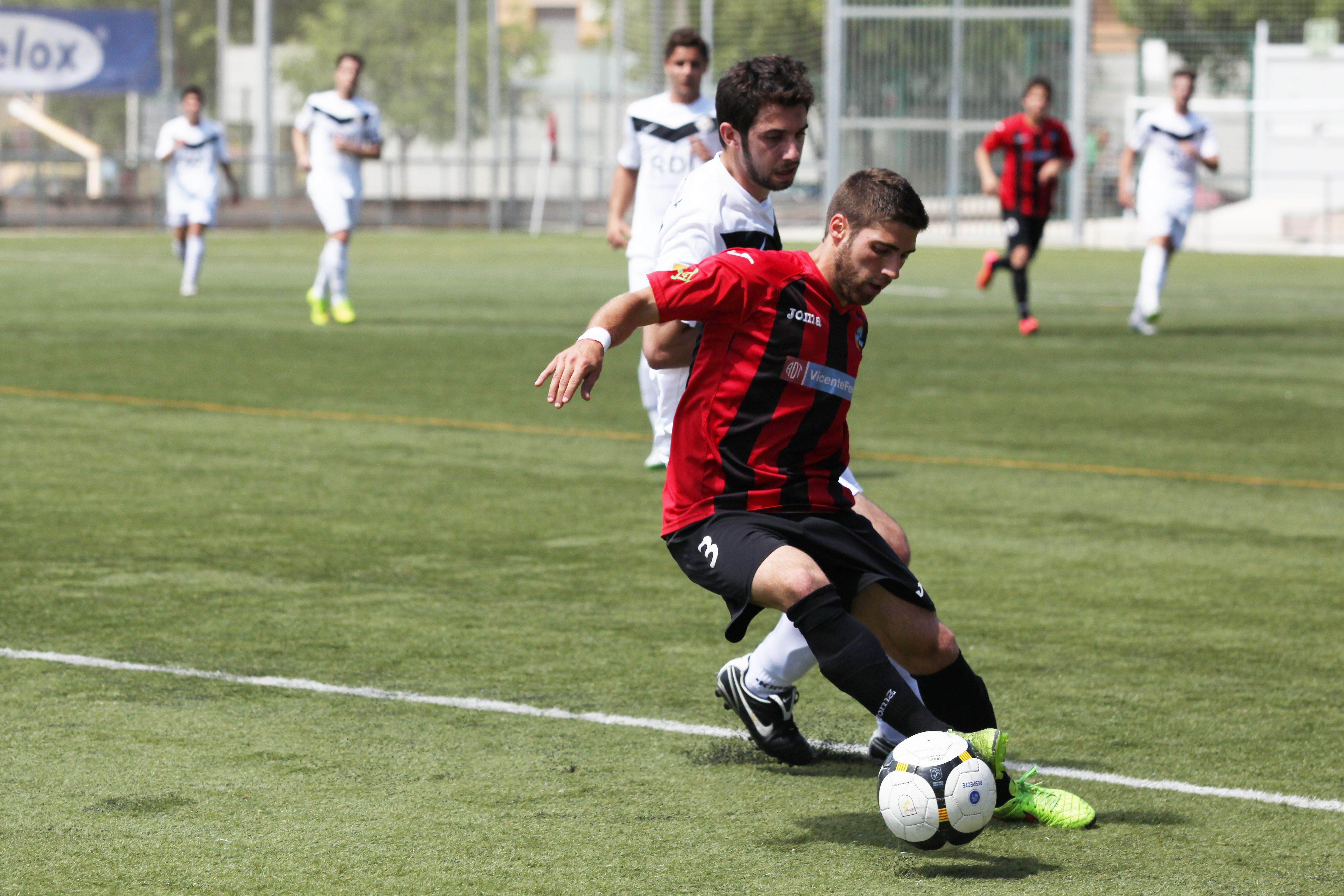 El conjunt santcugatenc fa els deures i s'assegura la permanència. FOTO: Lali Puig