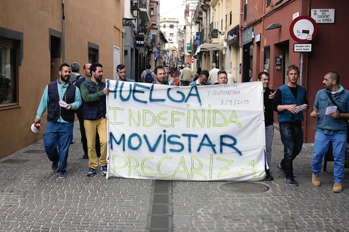 Els treballadors subcontractats de Movistar fa més d’un mes que protesten. FOTO: Artur Ribera
