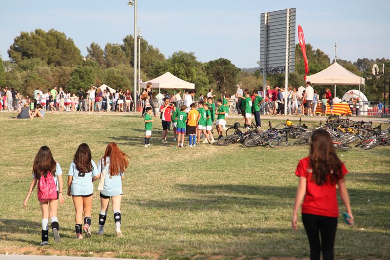 Festa de cloenda dels Jocs Esportius Escolars al Parc de l'Arborètum. FOTOS: Lali Puig