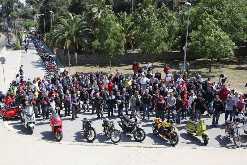 La 4a trobada de Moto Clàssica fa parada al Rancho El Paso de La Floresta. FOTOS: Lali Puig