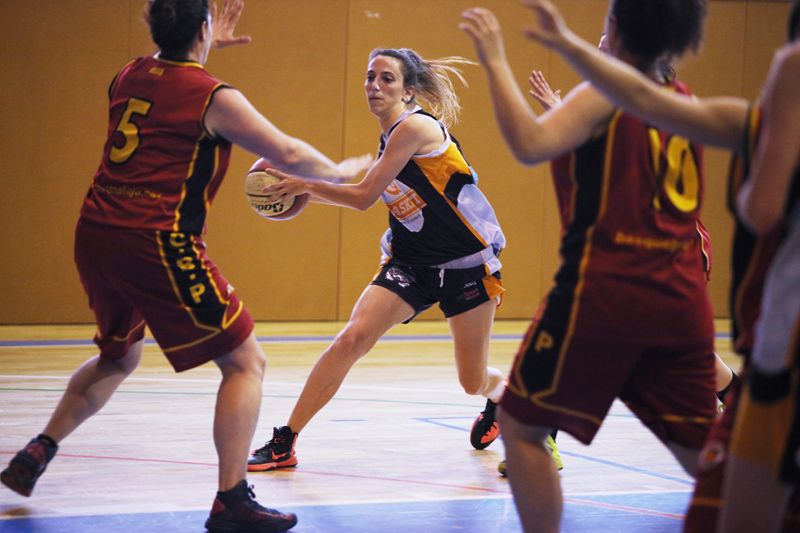 El sènior femení del Qbasket Sant Cugat ha guanyat (69-55) el CEB Pallejà. FOTO: Lali Puig