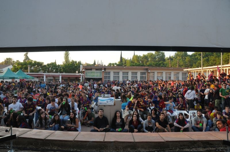 Imatge, del 2011, d'una de les pantalles gegants que ha organitzat el Club Handbol Valldoreix en els últims anys. FOTO: David Fernández