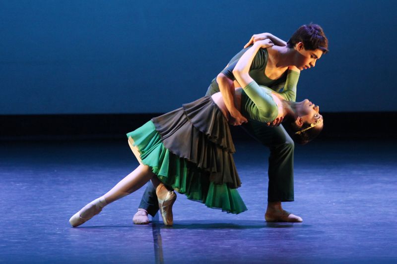 130 ballarins han pujat a l'escenari del TA. FOTO: Lali Puig