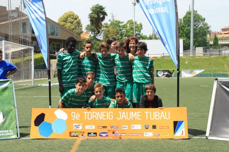 La UE Cornellà, campió al 2014 del 9è Torneig Jaume Tubau. FOTO: À. L. P.