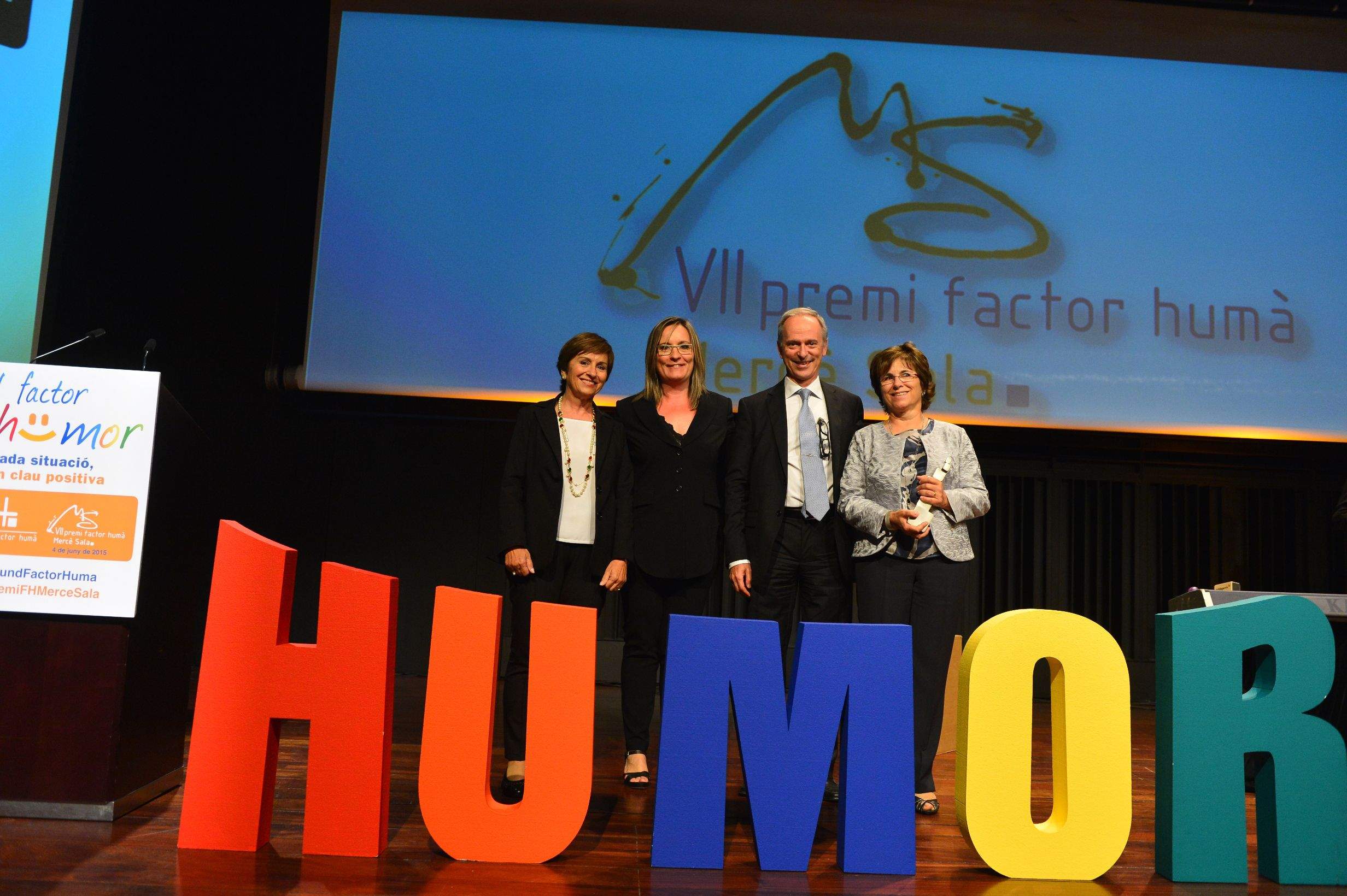 Imma Amat, Anna Fornés, Cesar Molins i Joana Amat a l'entrega del premi. FOTO: Cedida