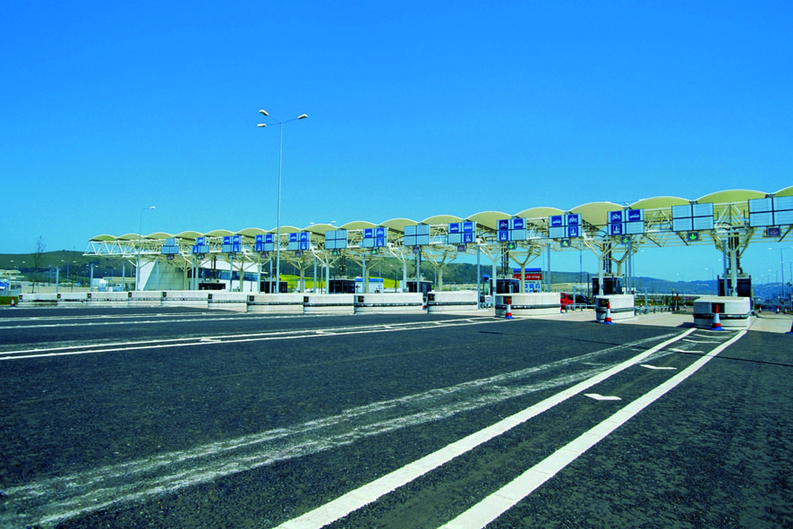 Bona notícia pels usuaris de cotxes elèctrics: peatges gratuïts!