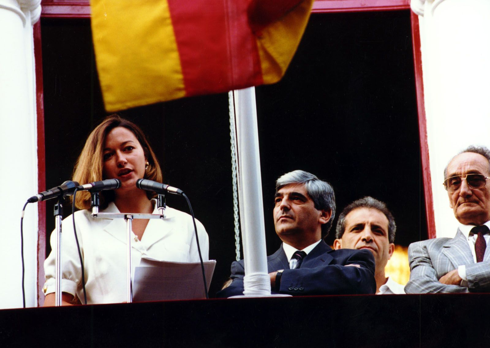 L'actual conductora del programa d'Antena 3 'Espejo público' , Susanna Griso, va fer el pregó el 1993, durant el mandat de Joan Aymerich.. FOTO: Mané Espinosa