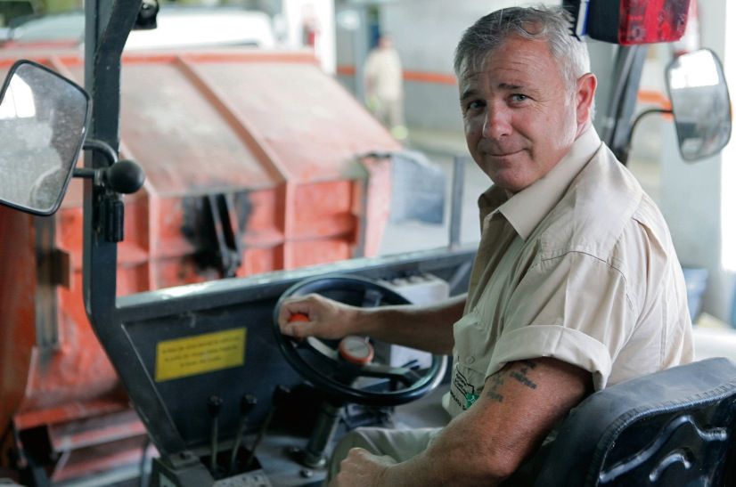 Miguel Roldán, oficial de primera. FOTO: Artur Ribera