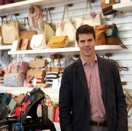 Bella a l'interior d'una de les seves botiges. FOTO: Cedida