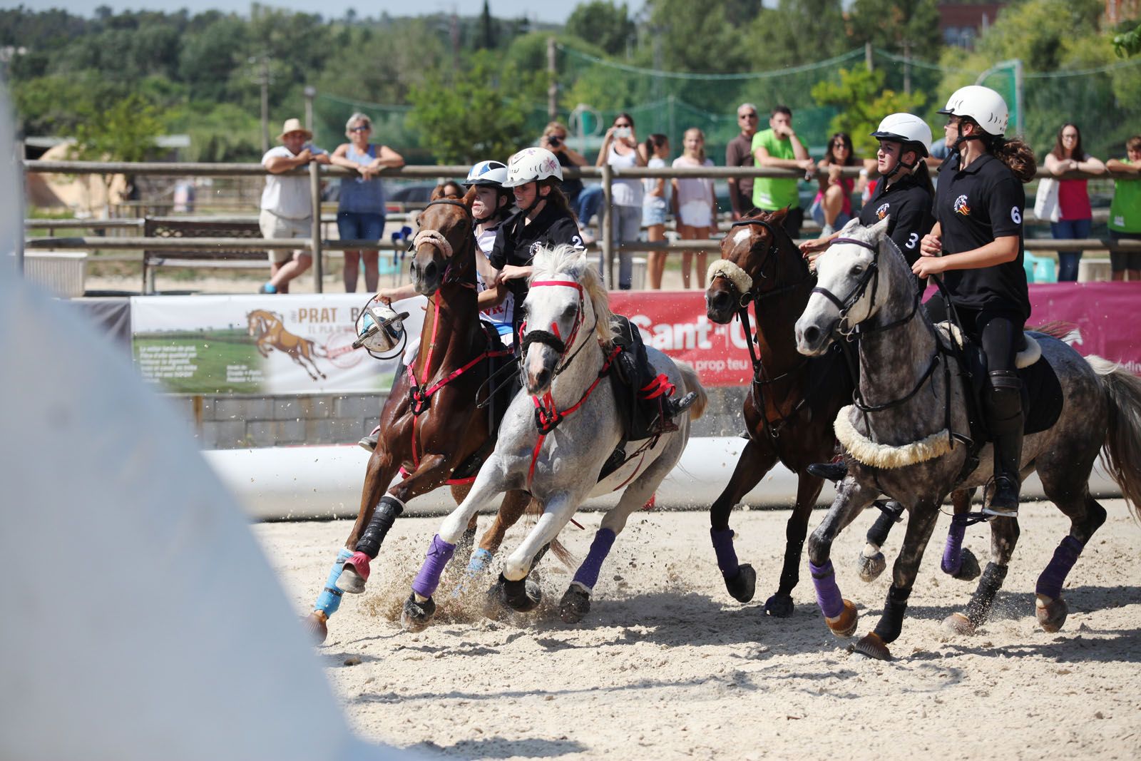 Una de les opcions de Can Caldés és practicar el Hoseball. FOTOS: Lali Puig