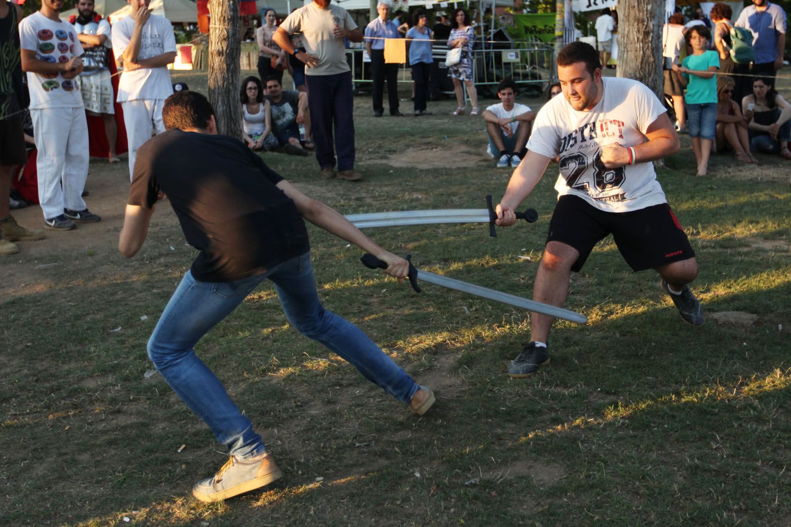 Softcombat al Parc Ramon Barnils. FOTOS: Lali Puig