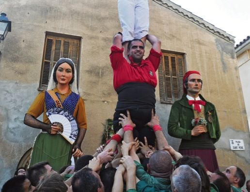 Les entitats reten homenatge cada any a la casa on va viure Francesc Vila i Trabal. FOTO: David Fernández
