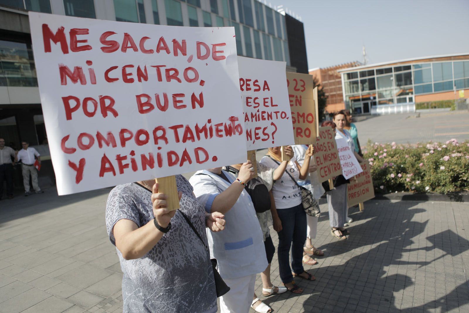 Les treballadores denuncien que no han rebut explicacions. FOTO: Artur Ribera