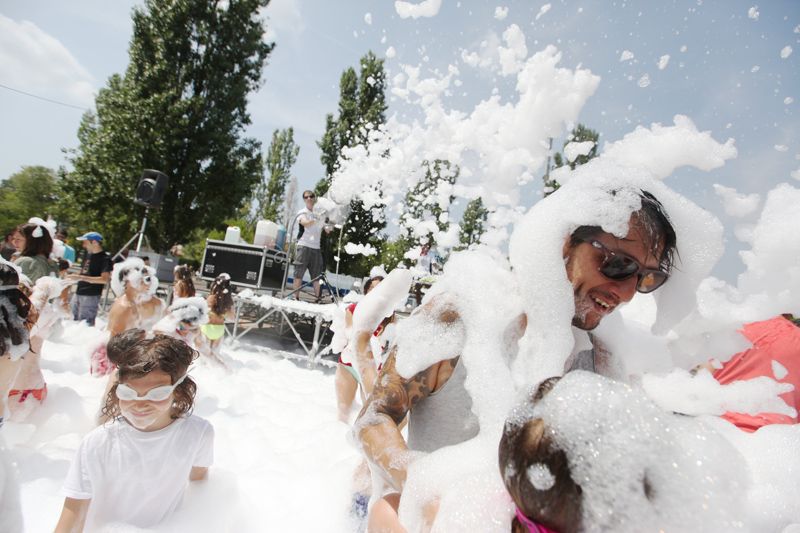 Una activitat amb força participació va ser la festa de l'escuma de diumenge. FOTO: Lali Puig