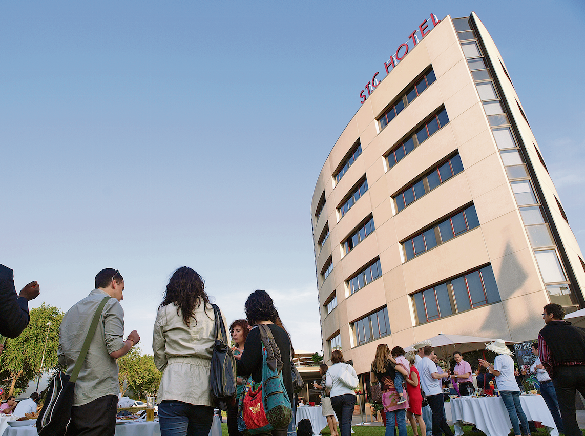 Un dels hotels de Sant Cugat FOTO: Artur Ribera