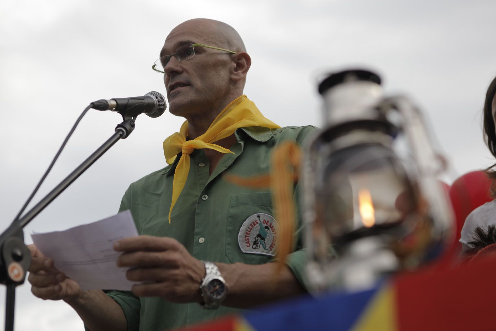 Romeva va llegir el manifest de la Flama del Canigó el passat Sant Joan. FOTO: Artur Ribera