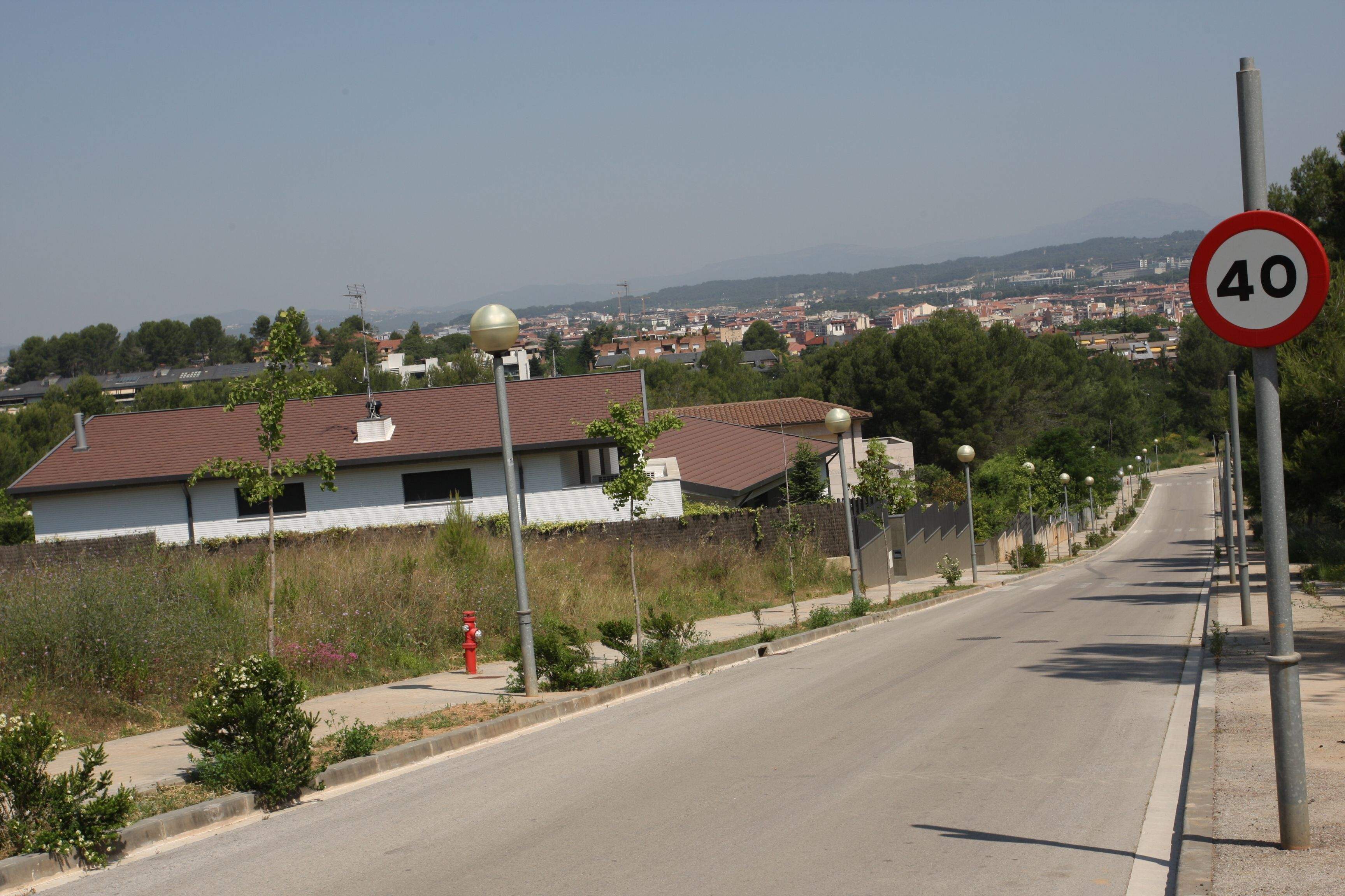 L'Ajuntament va donar una llicència d'obres el 2002 a la zona de la Costa del Golf i ara haurà de pagar 600.000 euros a uns veïns que van posar una demanda contra el consistori per aquesta llicència. FOTO: Arxiu