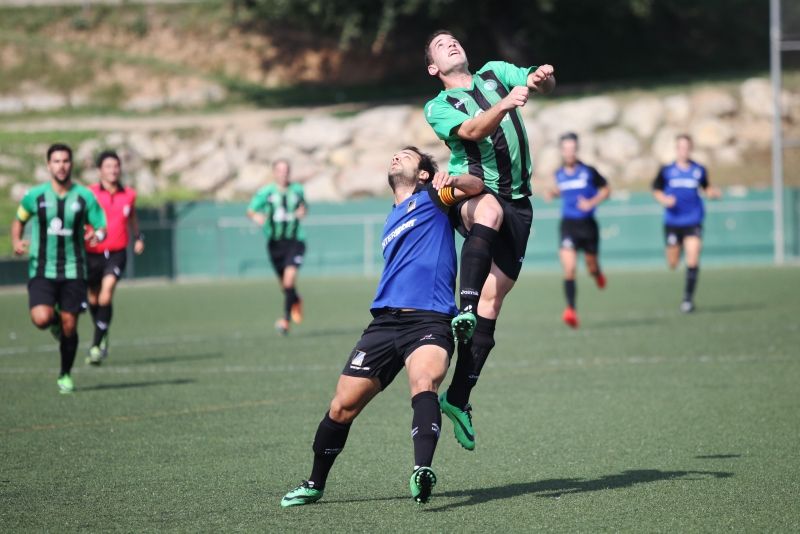 En el primer partit de la temporada passada, el CFU Mira-sol Baco va guanyar (1-5) al Junior FC B. FOTO: Lali Puig