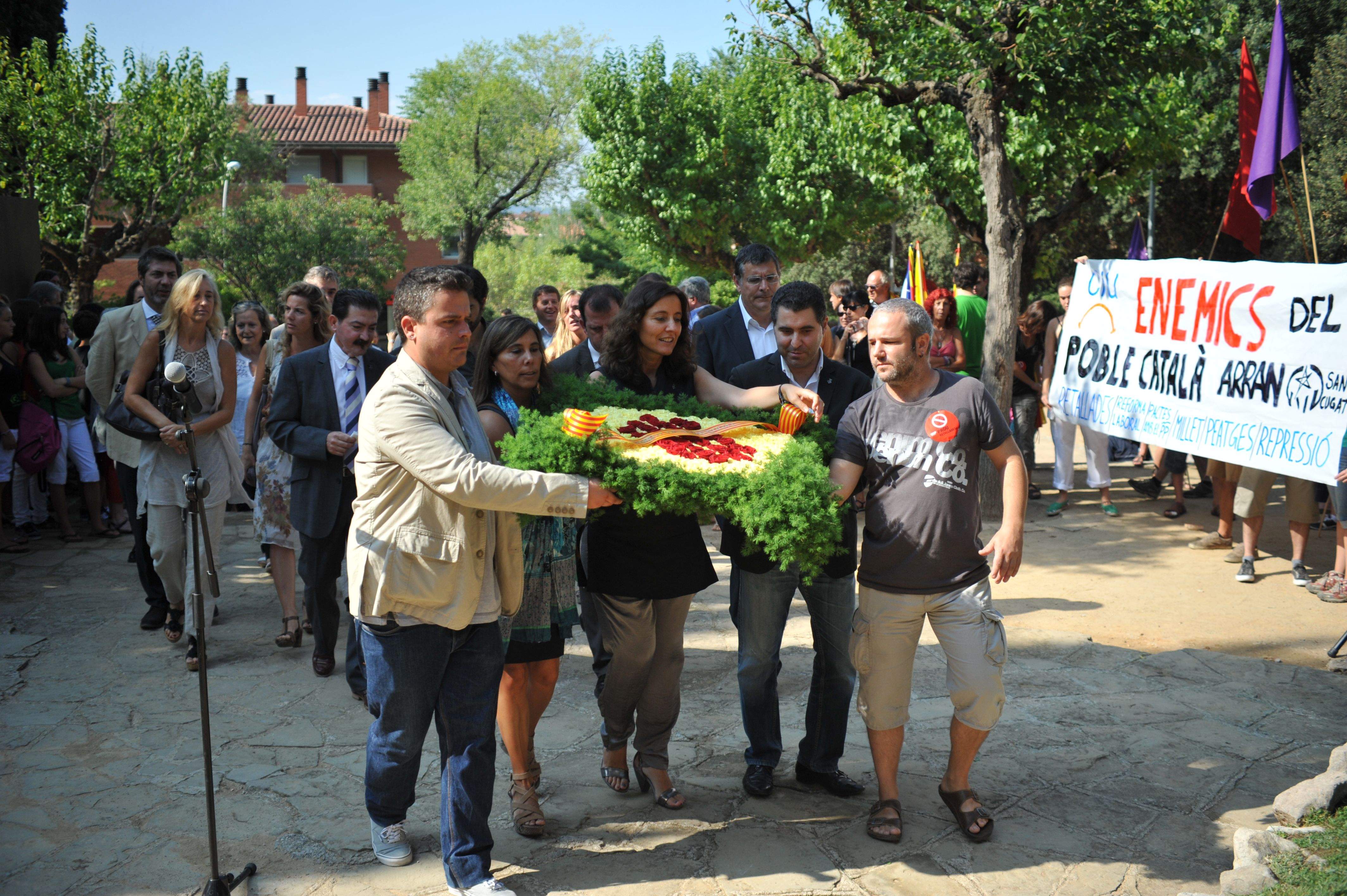 Ofrena institucional dels portaveus municipals. Any 2012. FOTO: Artur Ribera