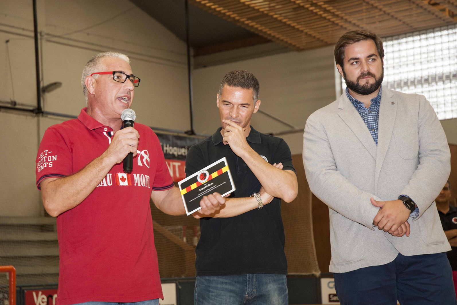 David Olmo, un dels homenatjats; Francesc Marzá, i Eloi Rovira. FOTO: Aïda Sotelo