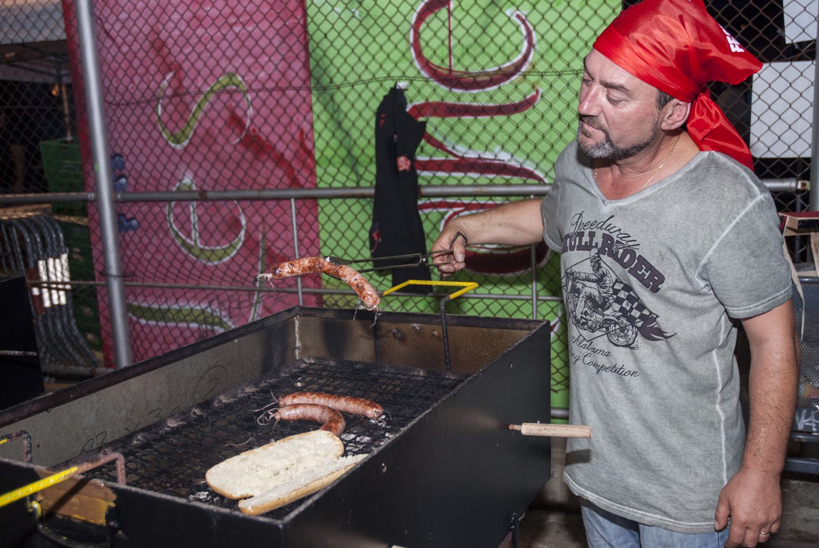     Festa Major de les Planes: Botifarrada Popular a les Pistes Esportives. FOTOS: Aïda Sotelo