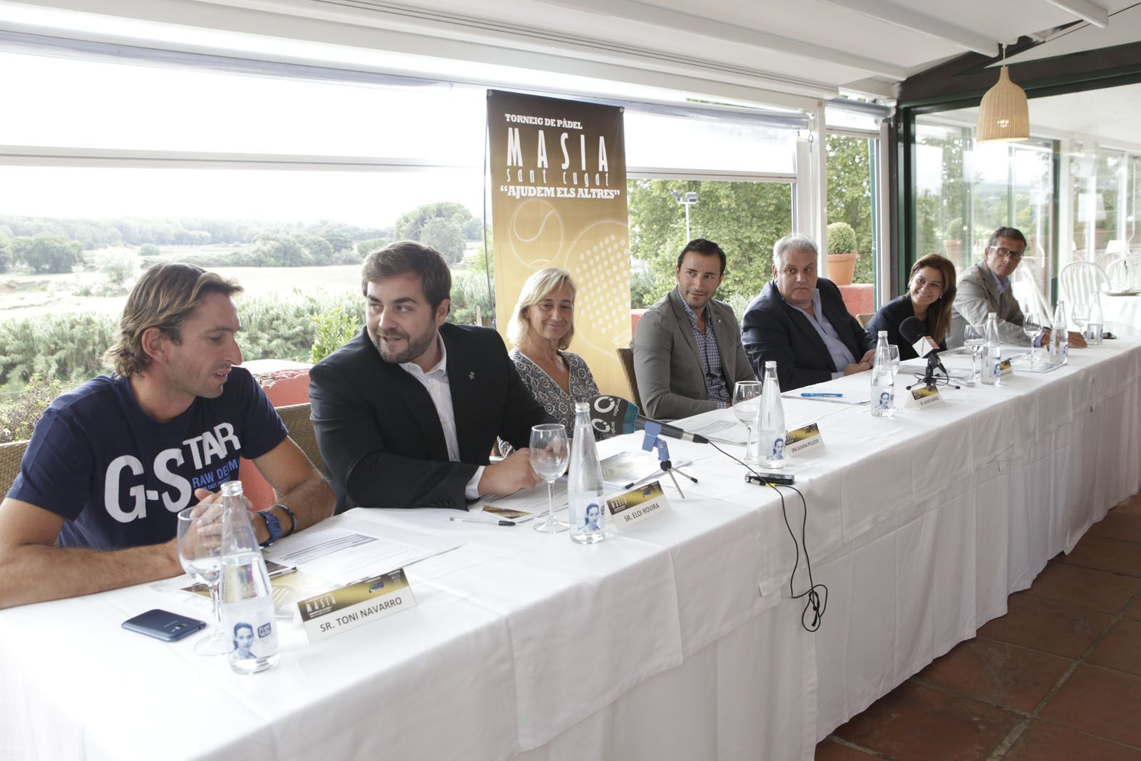 Tony Navarro, Eloi Rovira, Susanna Pellicer, Javi Muñoz, Federico González, Ana Mazorra i Miky Ranera. FOTO: Artur Ribera 
