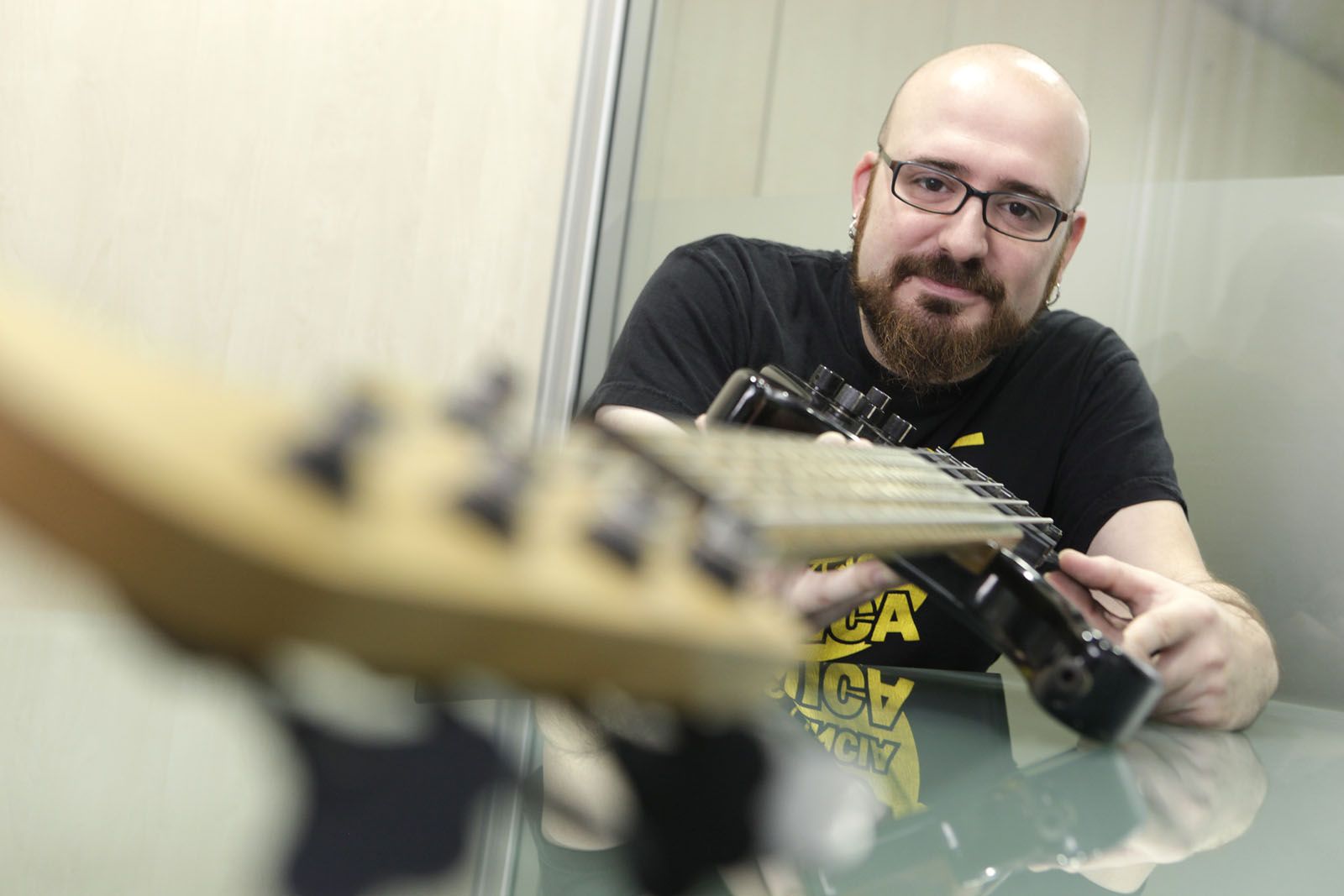 Pol Barbé està en diferents projectes musicals com a professional. FOTO: Artur Ribera