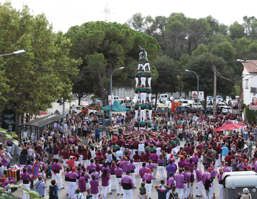 La Trobada Castellera ha omplert la plaça de l'Estació. FOTO: Lali Puig