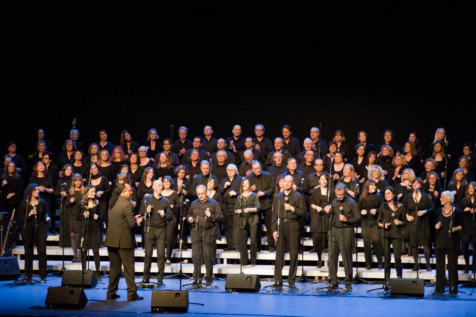 El Cor de Gospel Sant Cugat durant un concert. FOTO: Amanda Bernal