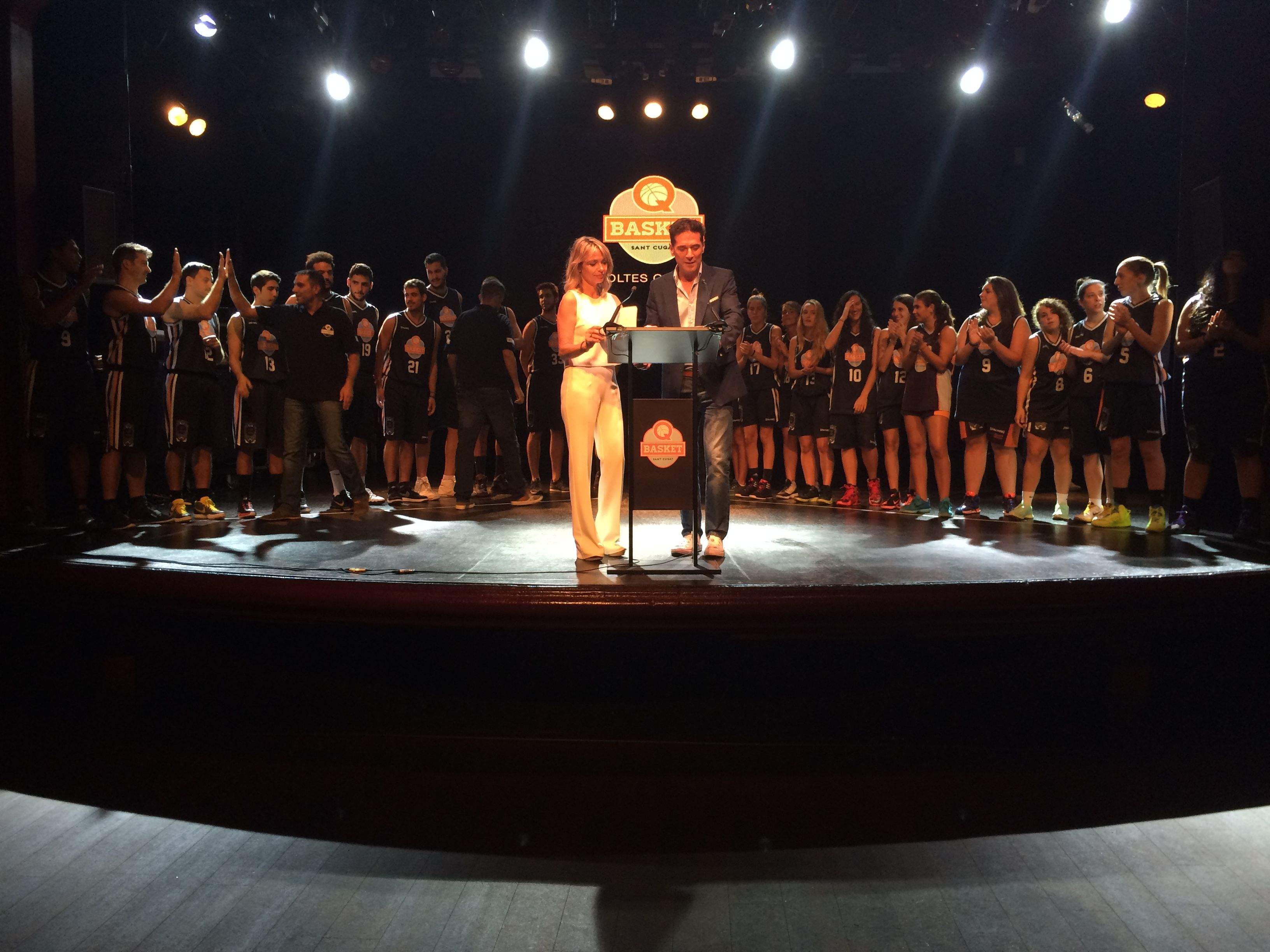 El Qbasket va presentar els primers equips masculí i femení a Luz de Gas. FOTO: À. L. P.