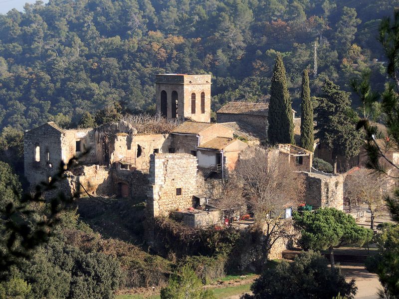 L’itinerari surt de l’estació de FGC de la Floresta  Foto: Artur Ribera