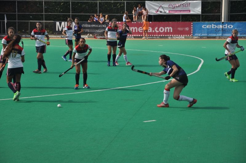 Imatge de la final del Campionat de Catalunya Femení entre el Junior FC i l'RC Polo. FOTO: Pere Fernández