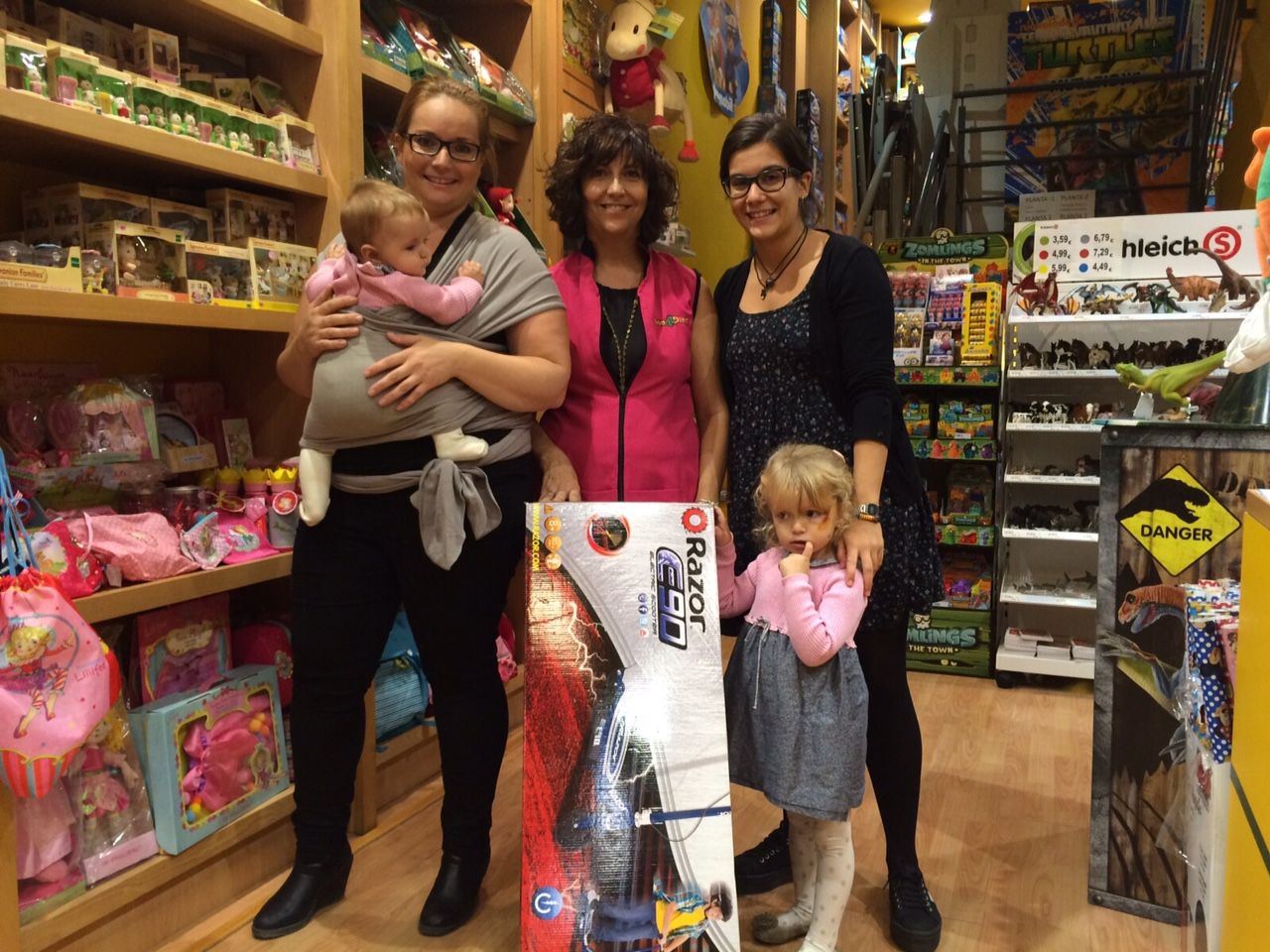 Fotografia del moment de l'entrega. FOTO: C. Fernandez