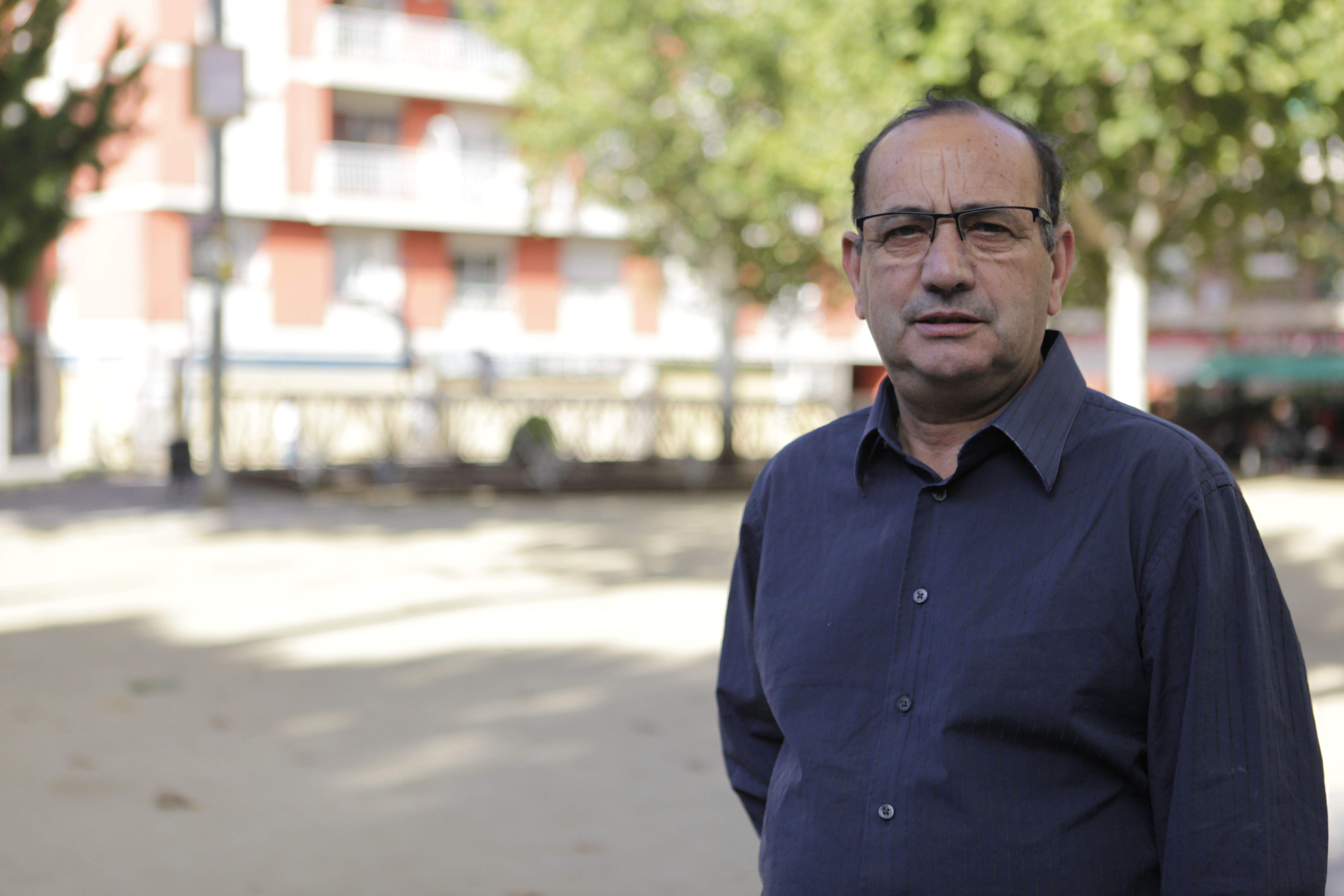Ares en un dels epicentres del veïnatge, la plaça d’en Coll. FOTO: Artur Ribera